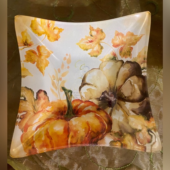 NWT 4pc Autumn Pumpkin Glass Bowls Trinket Candy Dish. 5x5” - Picture 2 of 8